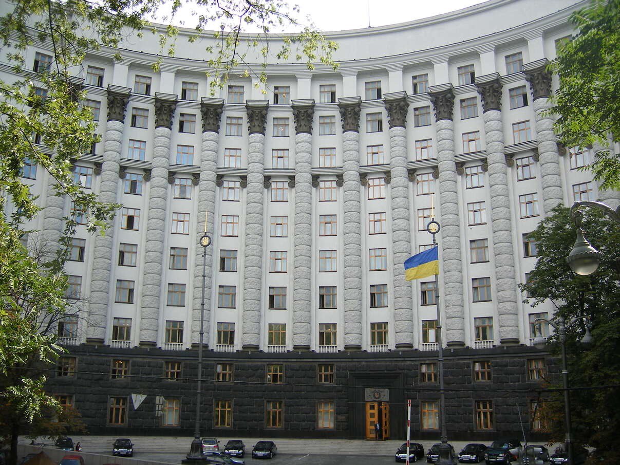 Кабмін вирішив скасувати право великого бізнесу на кредитування за програмою “5-7-9%”