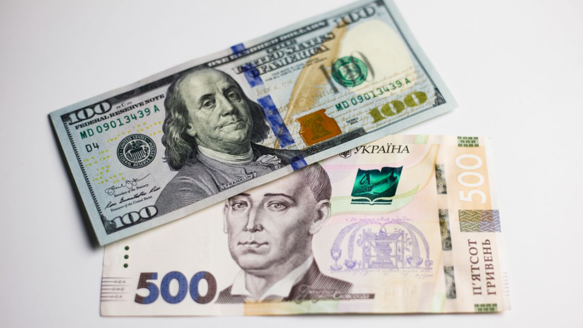 Банкіри прогнозують укріплення гривні до 39 за долар / Фото: "РБК-Україна"