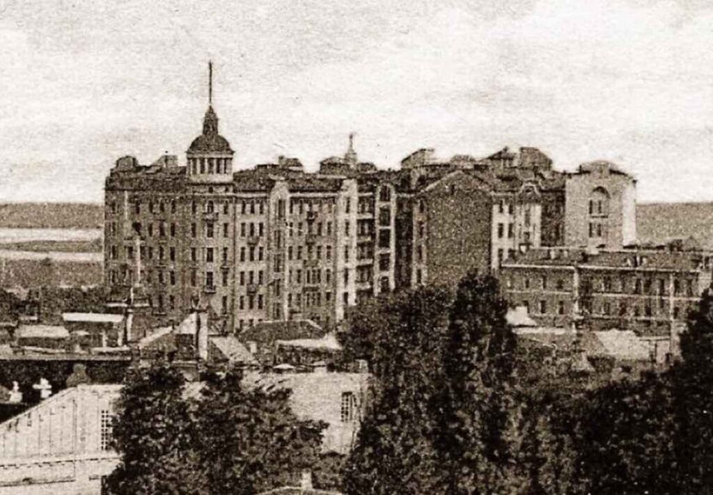 Хмарочос Гінзбурга / Фото: відкриті джерела