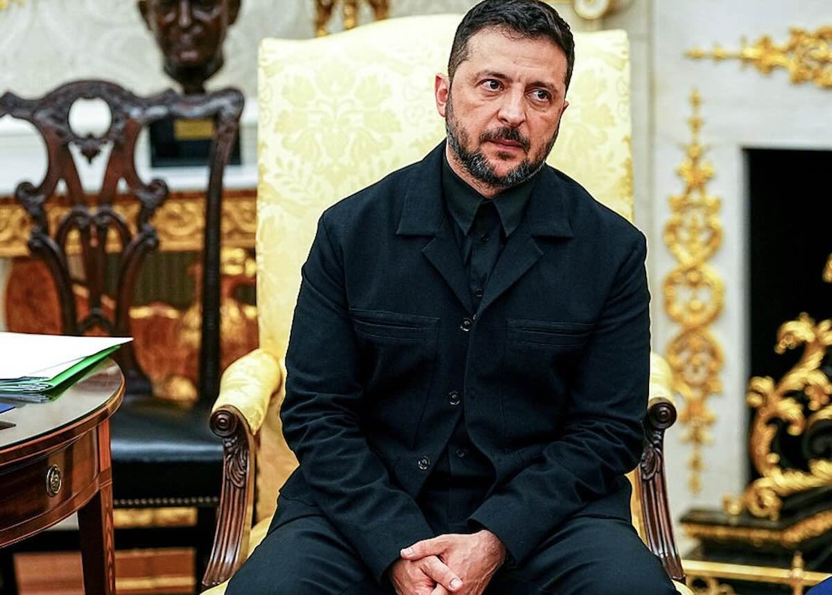 Зеленський змінив образ: з’явився у костюмі від українського дизайнера / Фото: відкриті джерела