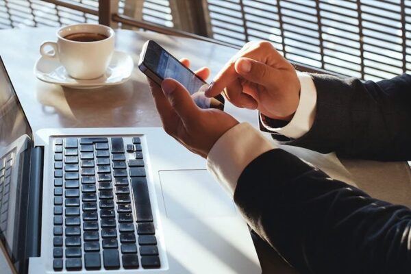 Мінфін запропонував нові правила оподаткування онлайн-доходів / Фото: відкриті джерела