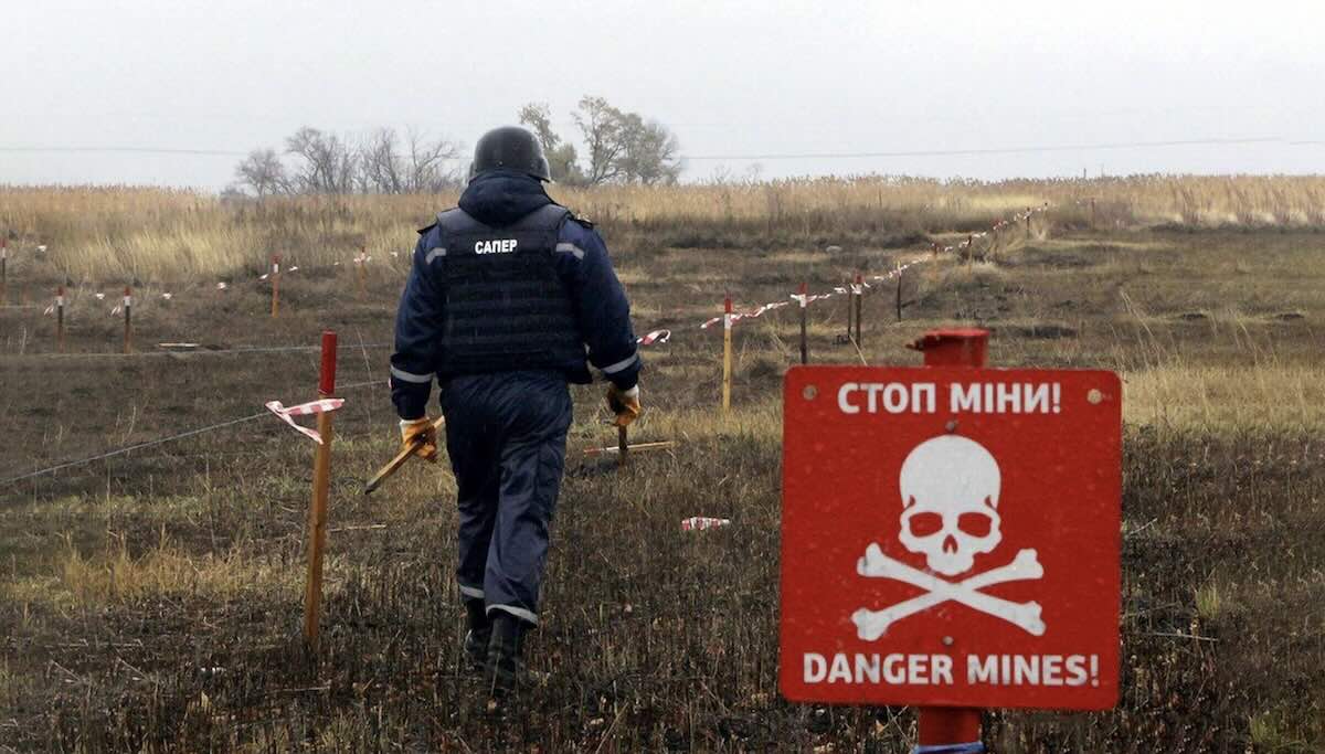Україна оцінює масштаби замінованих територій і строки розмінування / Фото: відкриті джерела